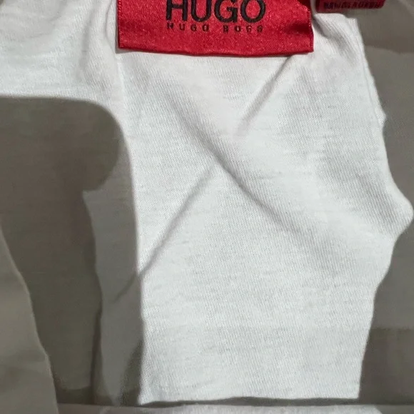 Hugo Boss T-Shirt - Picture 2 of 2